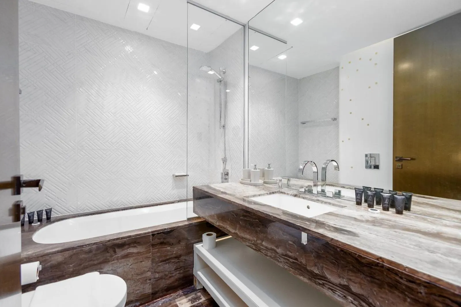High Floor 3Br Apt In Damac Heights, Dubai Marina - Allsopp & Allsopp 0*,  United Arab Emirates